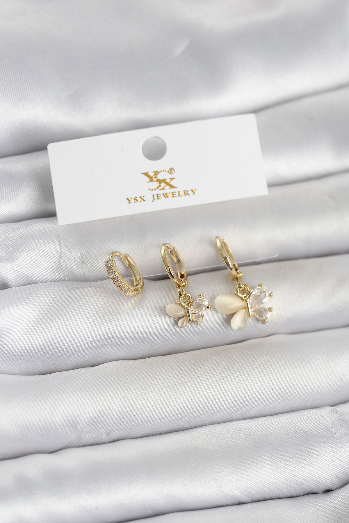 Pirinç Gold Renk Kelebek Model 3'lü Kadın Küpe