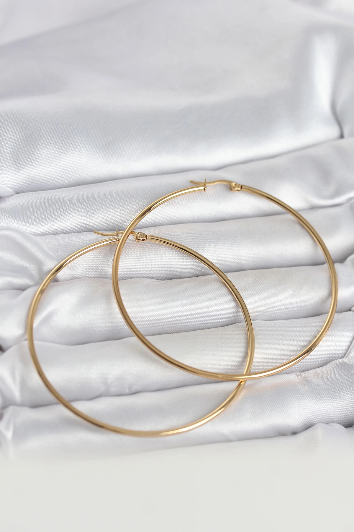 Gold Renk Kadın Halka Küpe 70 mm Çelik Tasarım