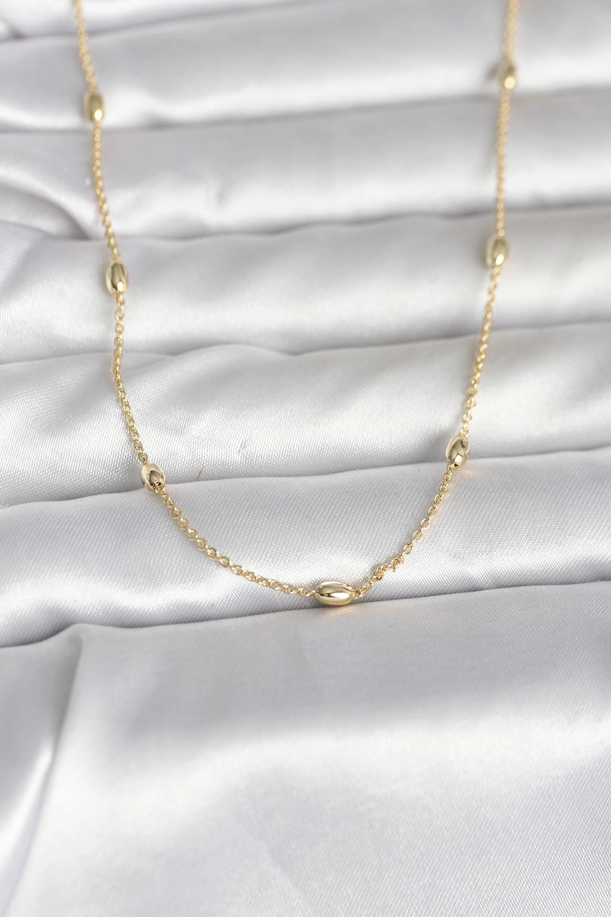 Şık Gold Renk Damla Topçuk 60 cm Kadın Kolye