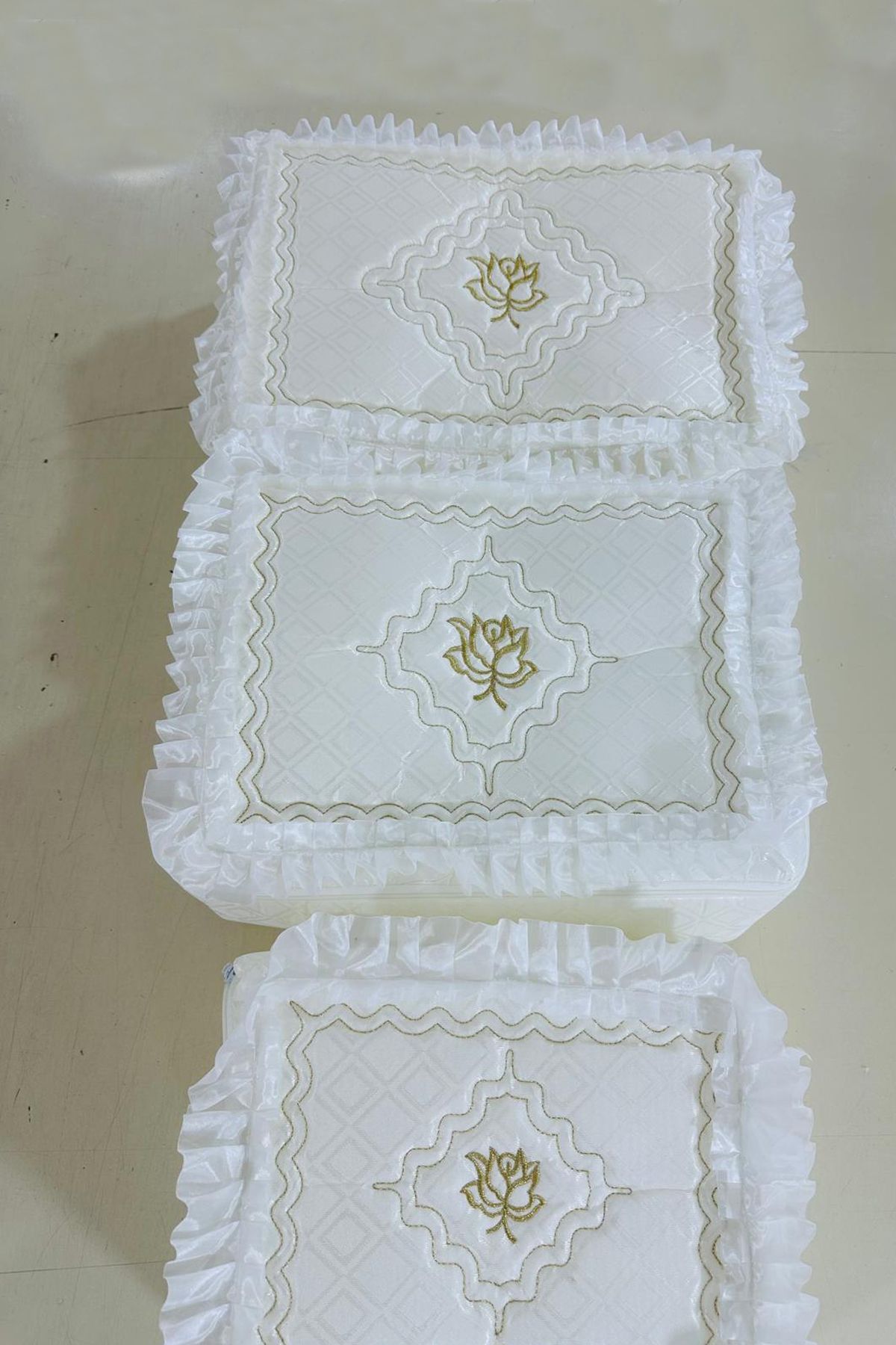 Çeyizlik Gül Figürlü Çiçek Işlemeli Krem 3lü Bohça, Nişan Gelin Damat Hurcu 3lü