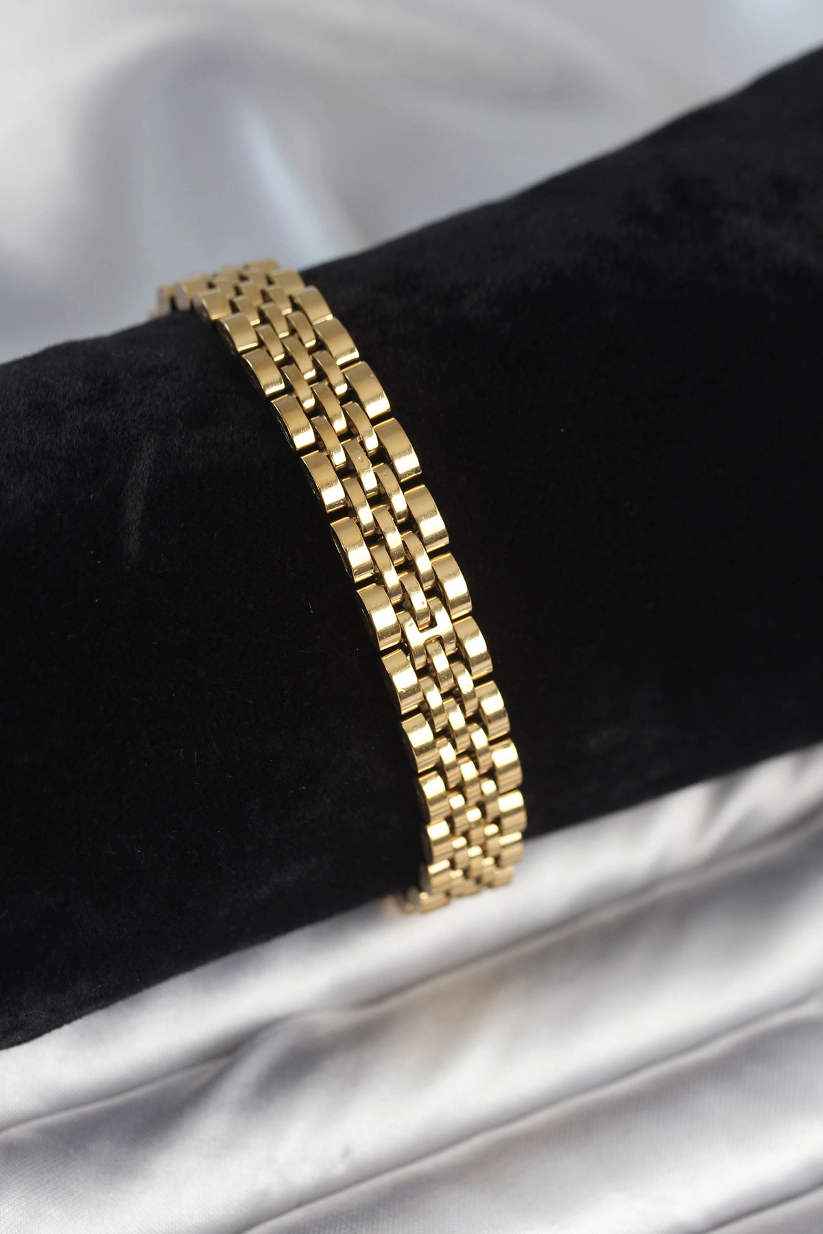 Gold Renkli Erkek Bileklik 22 cm Uzunlukta Şık Tasarım