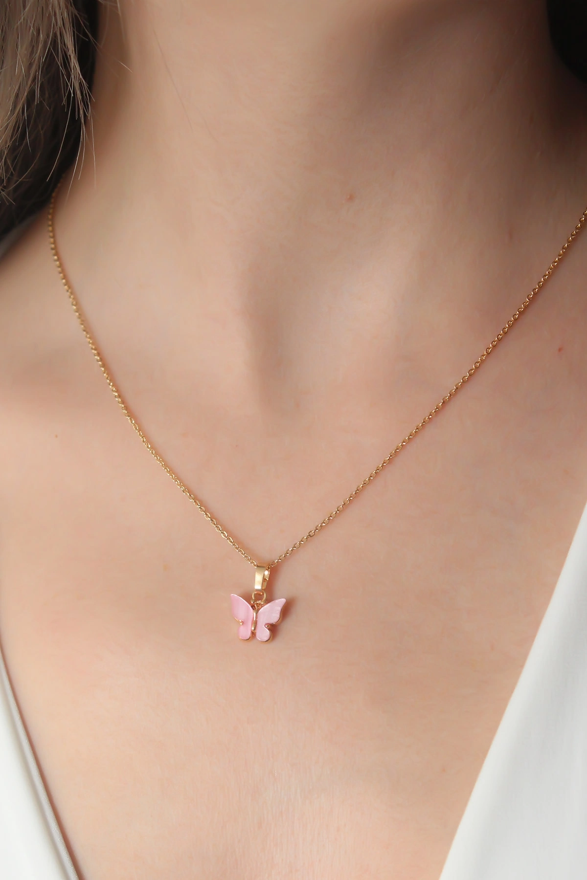 Pembe Renk Figür Kadın Kolye Metal Tasarım
