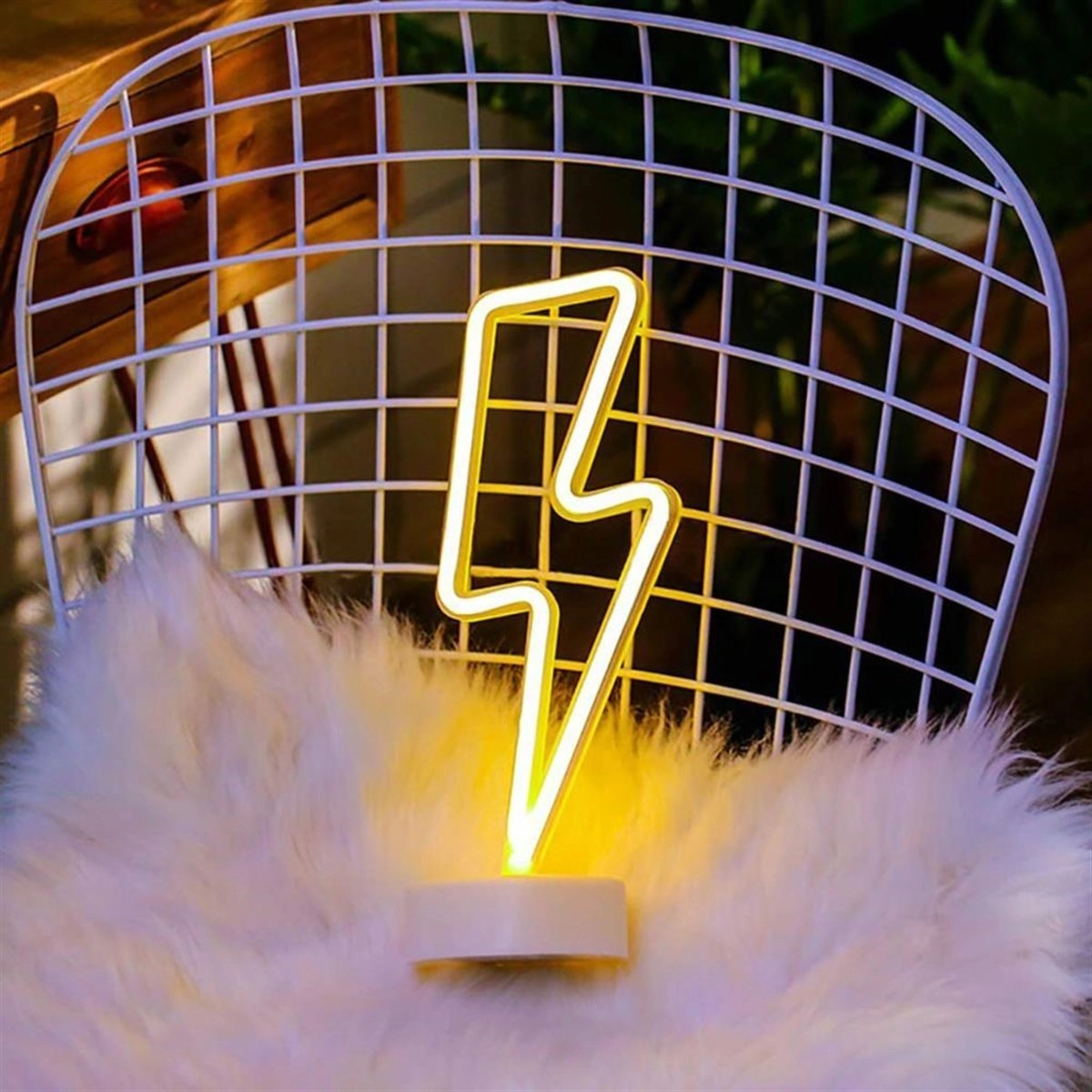Şimşek Şeklinde Neon Led Lamba 1 Adet Masa Süsü