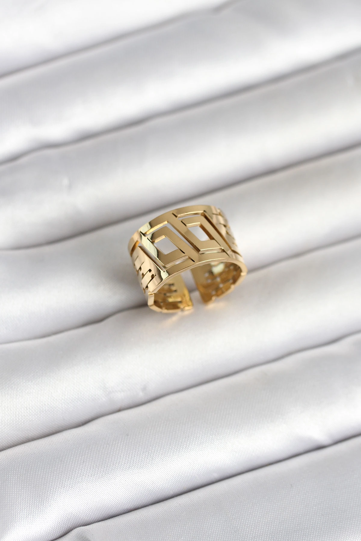 Gold Renk Geometrik Yüzük Model