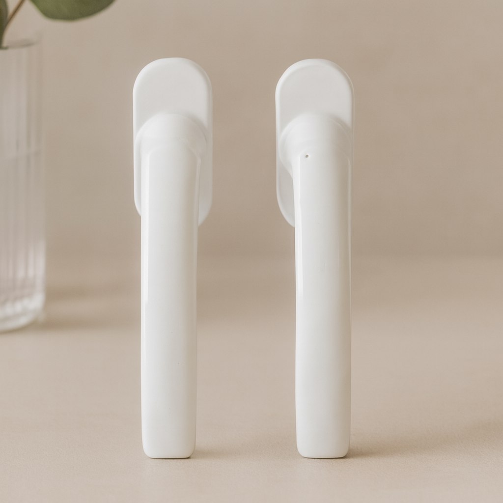 PVC pencere kolu beyaz