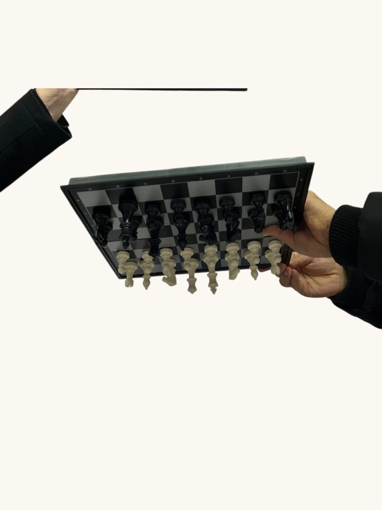 Katlanabilir Mıknatıslı Satranç Takımı 1 Adet