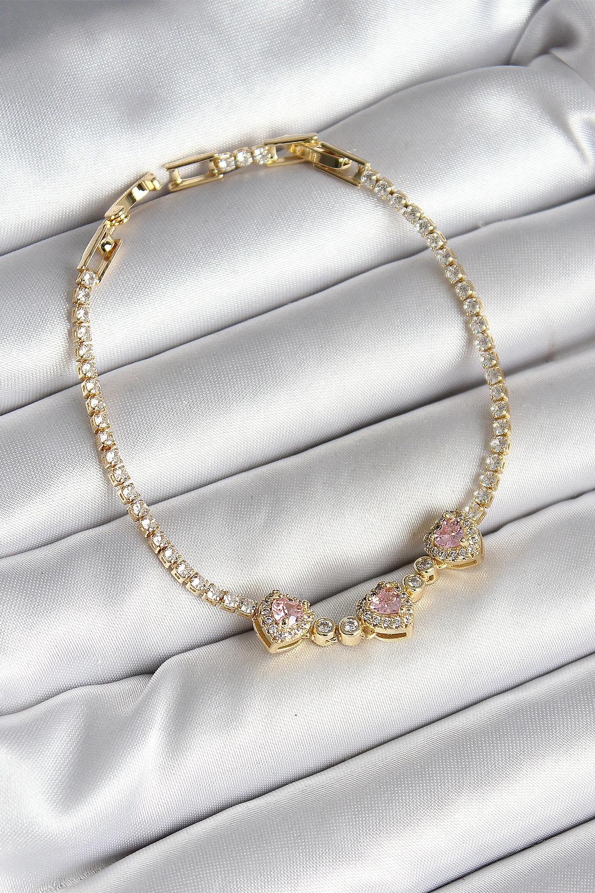 Şık Pembe Kalp Figürlü Zirkon Taşlı Gold Renk Kadın Bileklik