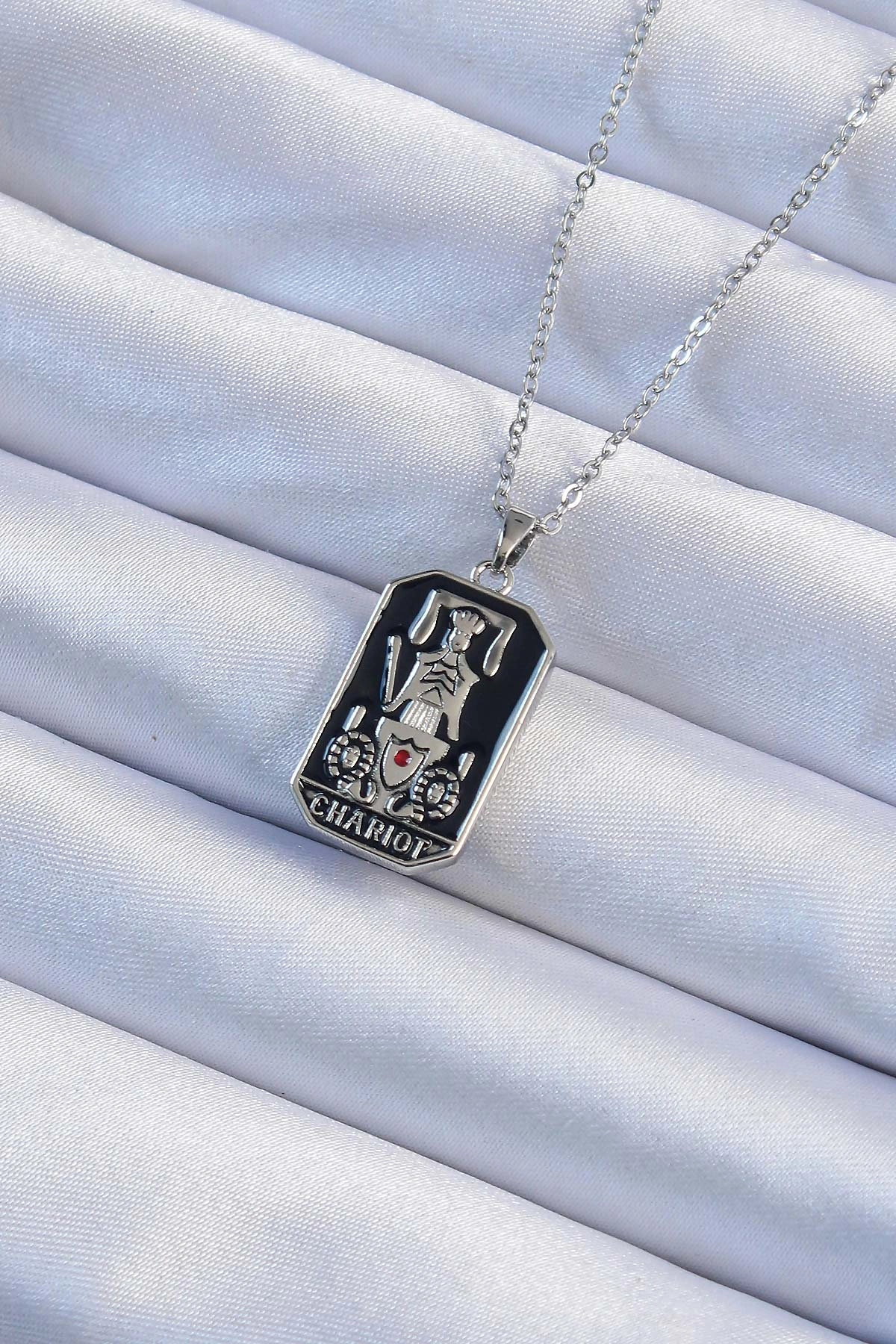 Şık Mineli Tarot Kolye 45 cm Gümüş Renk Çelik