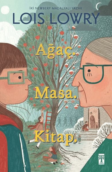 Ağaç. Masa. Kitap.