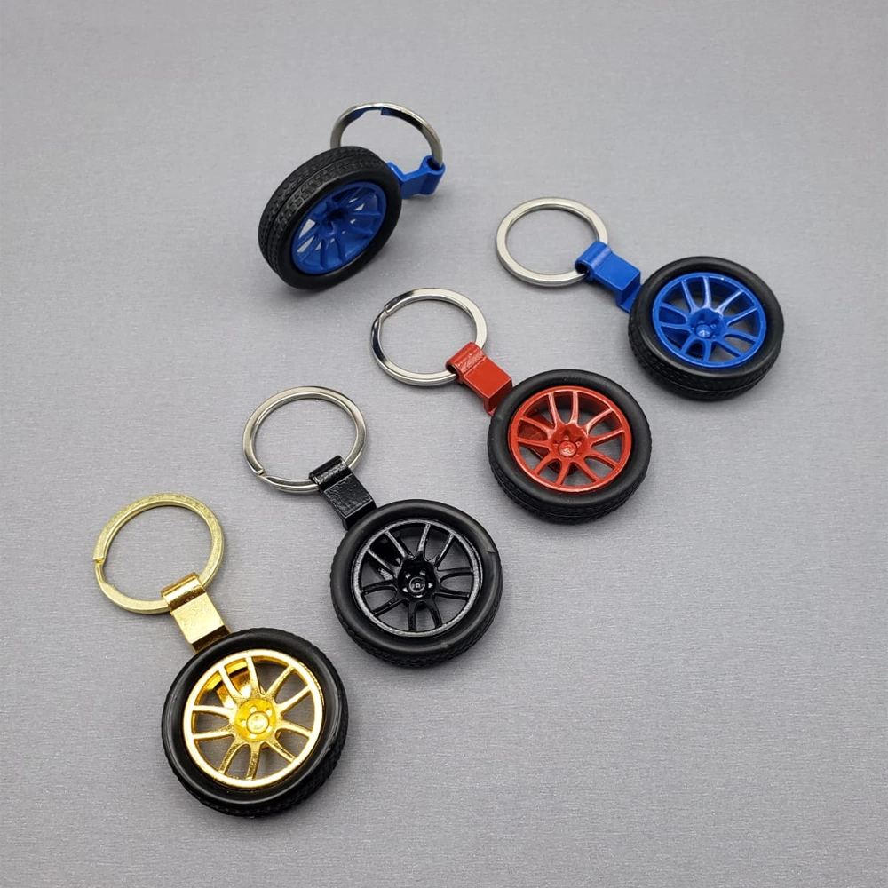 Şık Tekerlek Tasarımlı Anahtarlık 8 Cm Hediye