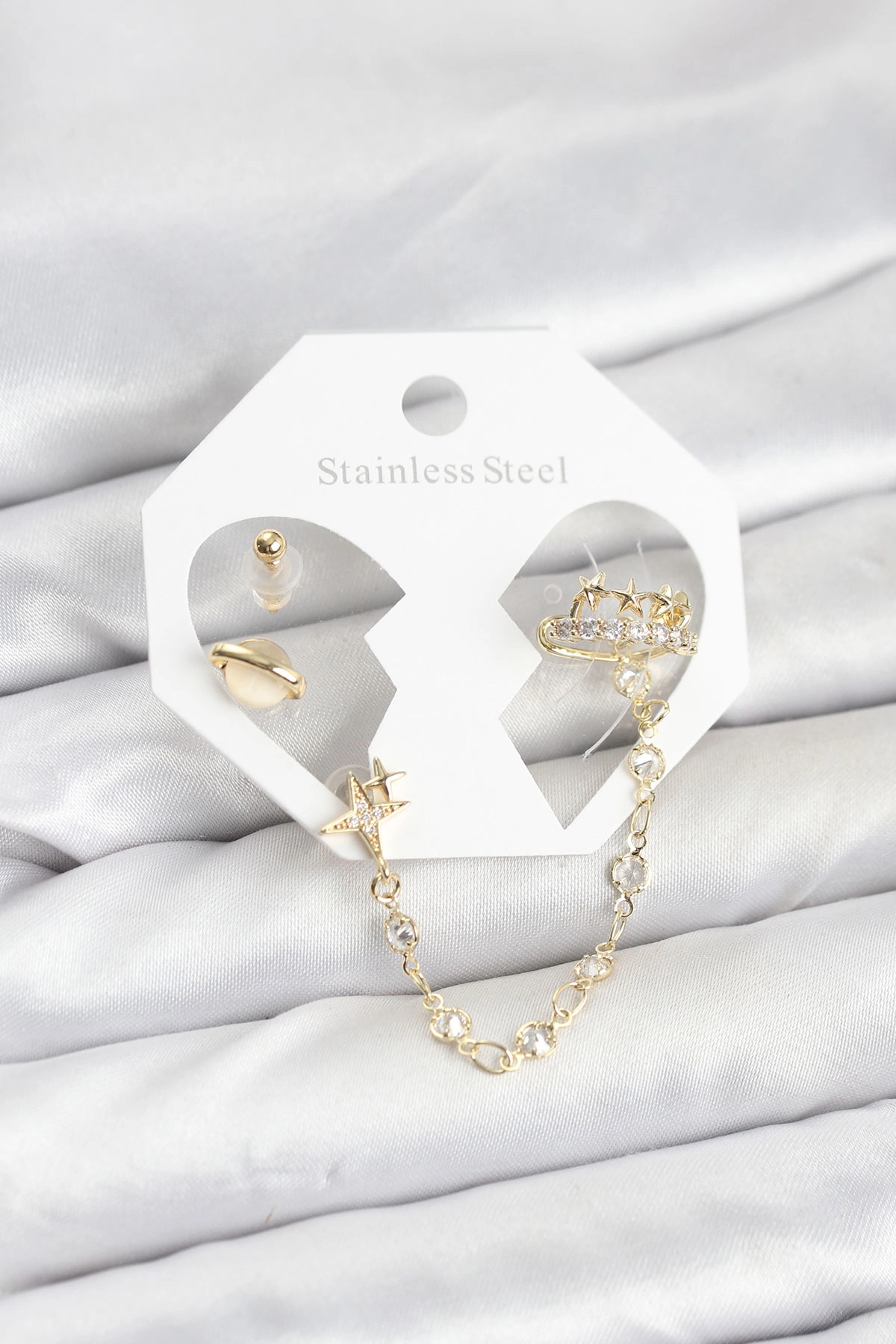Zarif Gold Renk Uzay Bağlantılı Ear Cuff Küpe Seti
