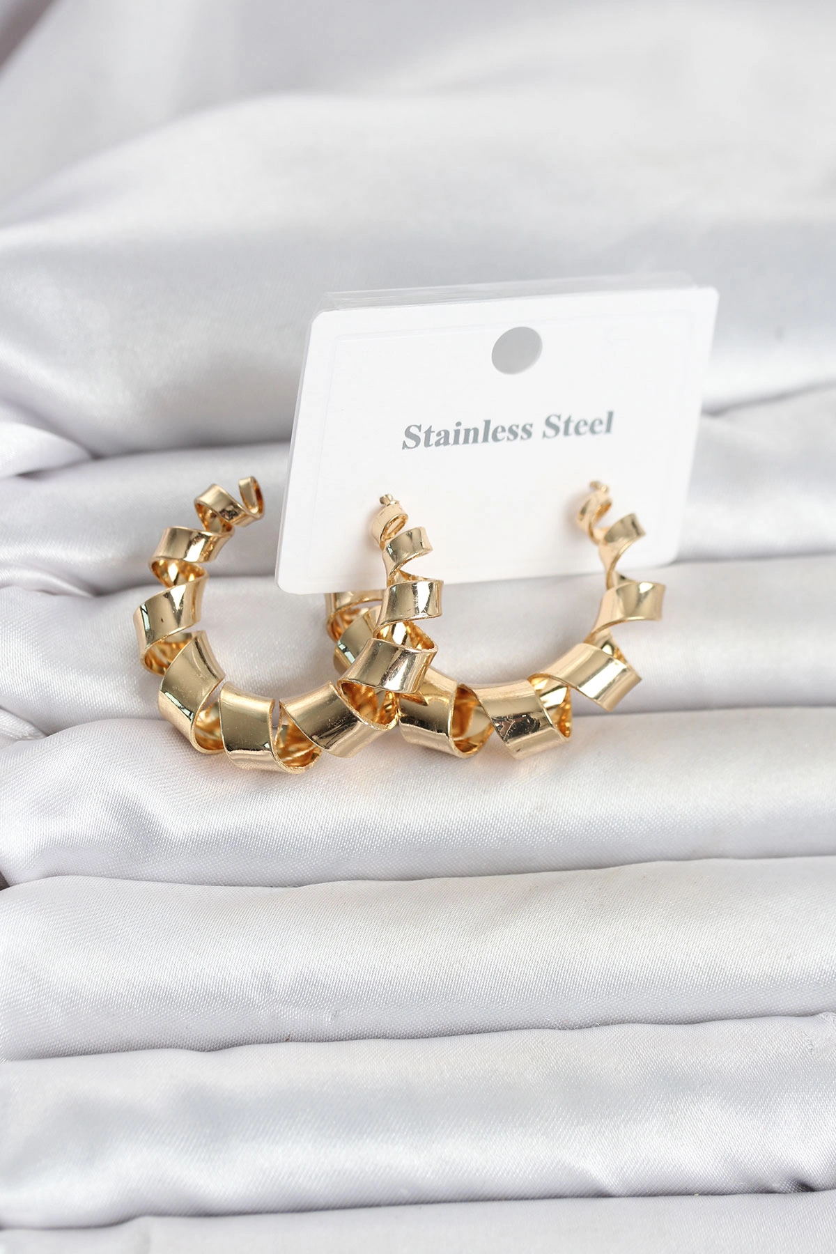 Gold Renk Spiral Halka Kadın Küpe 1 Adet