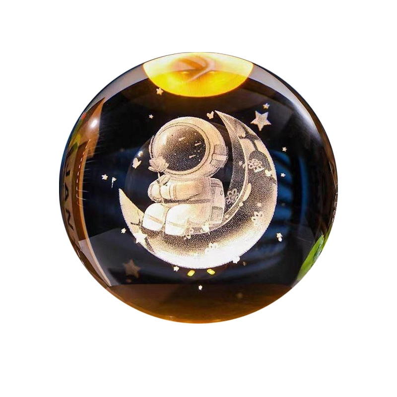 Astronot Tasarımlı Cam Küre 6 cm Plastik Altlık ile