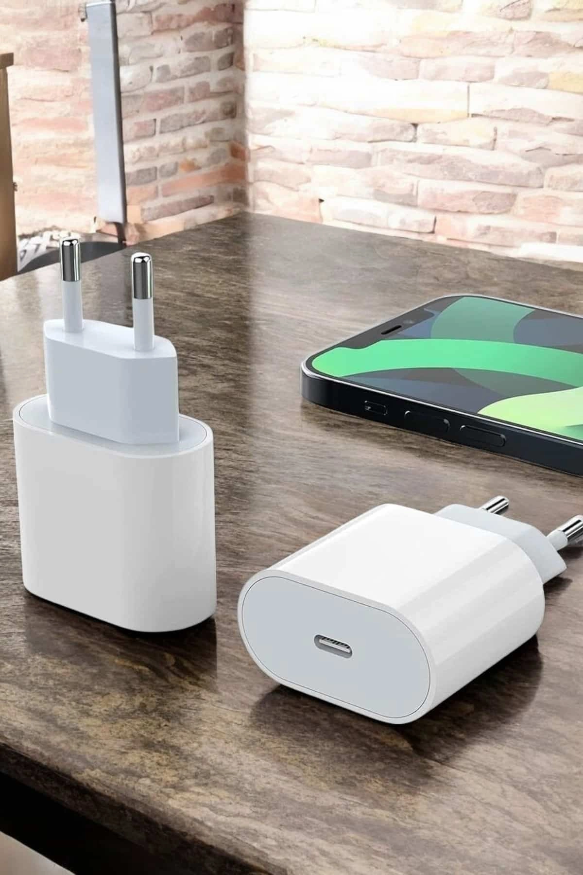 Beyaz 20W USB-C Şarj Adaptörü ve Kablosu - iOS 15 Uyumlu