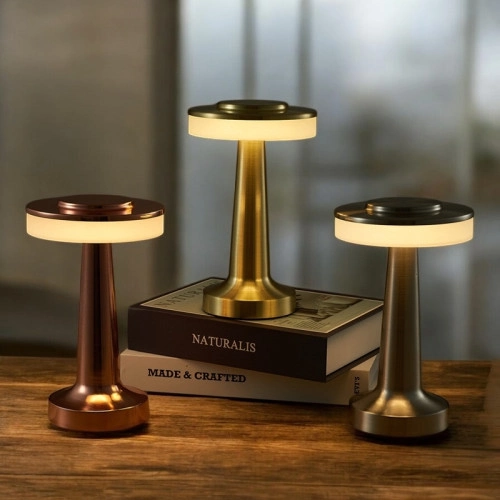 Şık Modern Dekoratif Led Masa Lambası 1 Adet