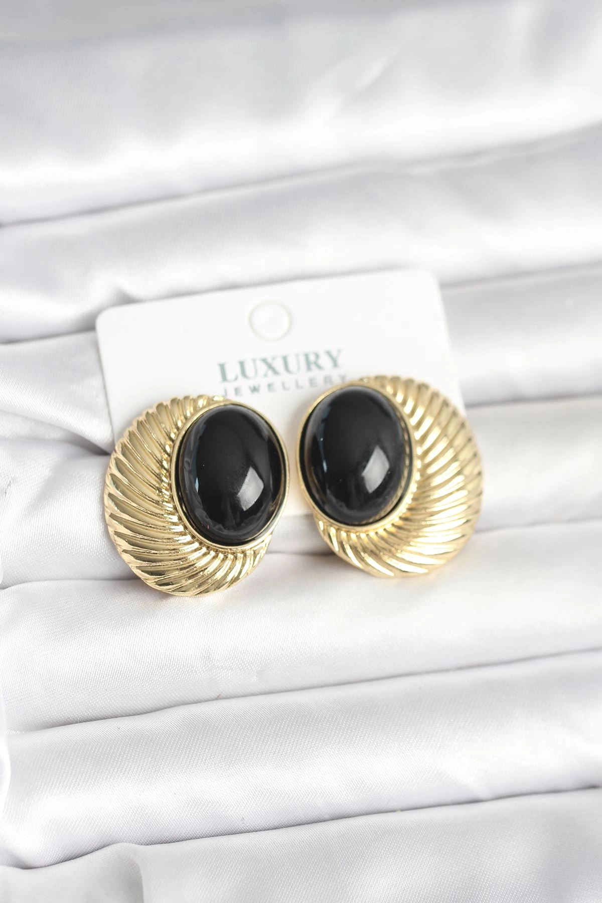 Vintage Oval Siyah Boncuklu Kadın Küpe 1 Adet