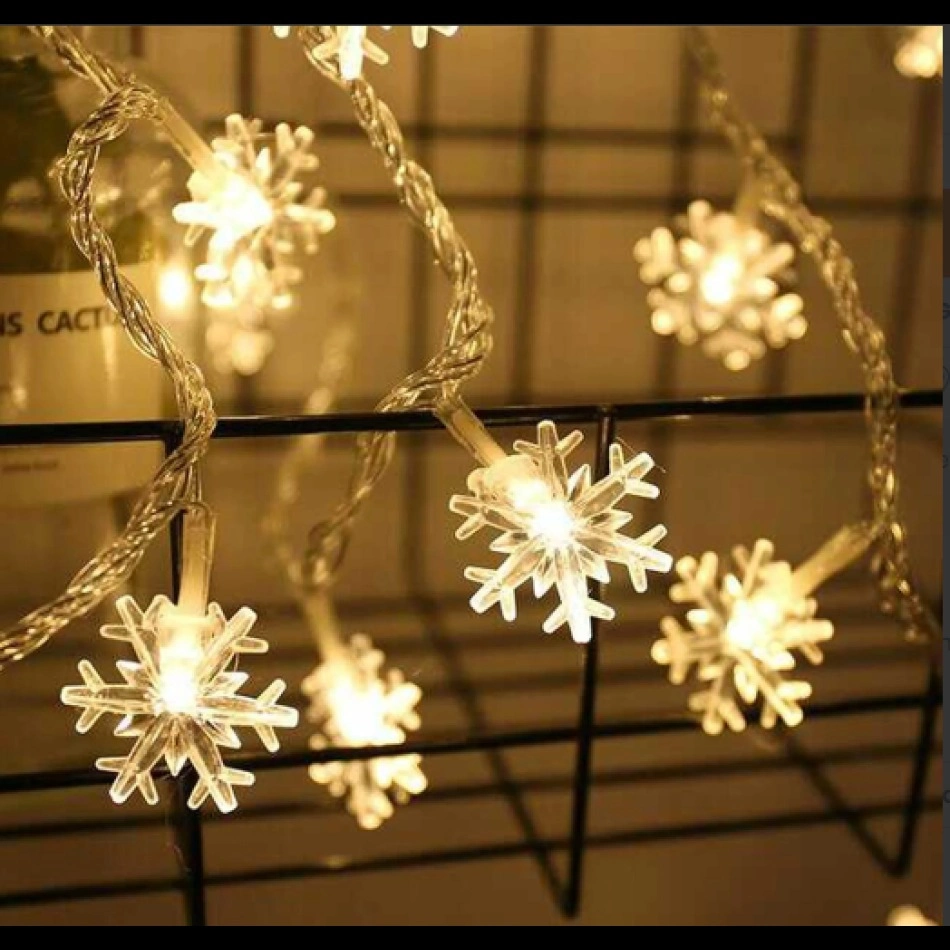 Gün Işığı Kar Tanesi 5 M 28 Led 4 Cm Fişli Uzatma