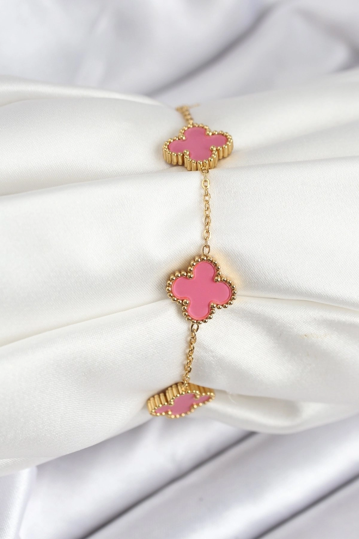 Gold Zincir Pembe Yonca Renk Bileklik 1 Adet