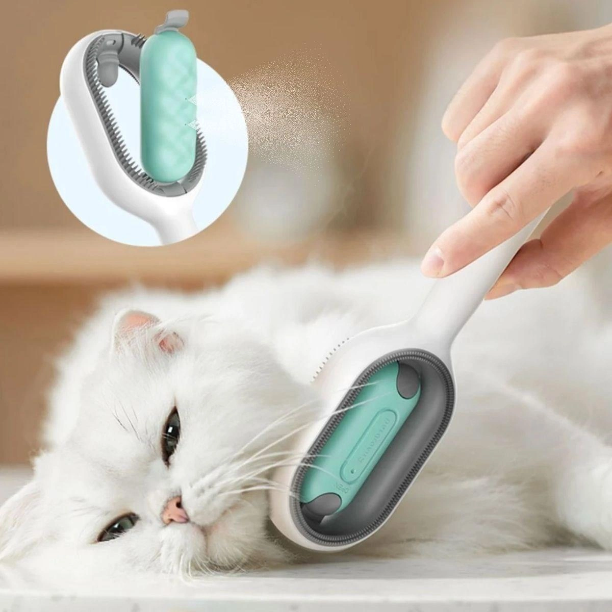 Pratik Su Hazneli Kedi ve Köpek Tüyü Fırçası 1 Adet