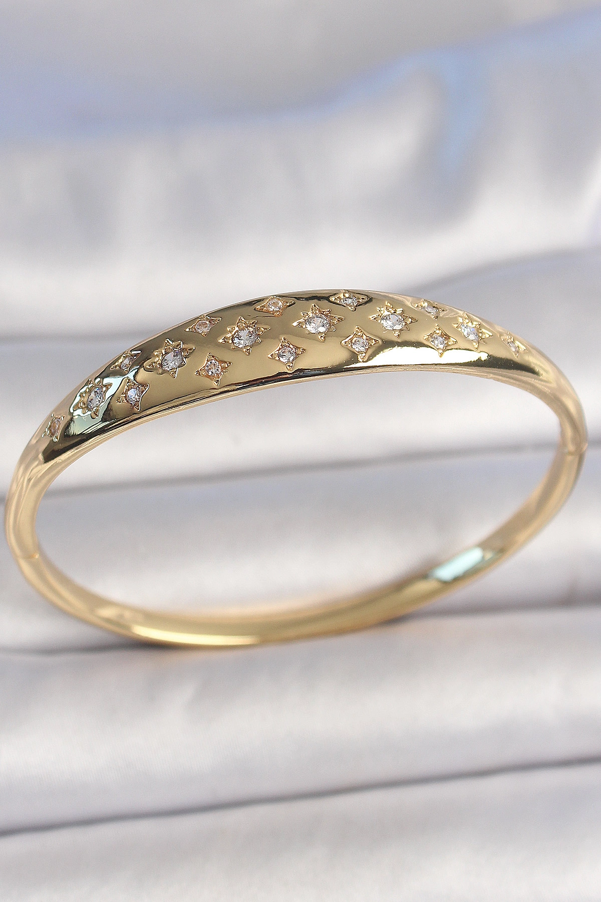 Zirkon Taşlı Gold Renk Yıldız Kadın Kelepçe 58 mm