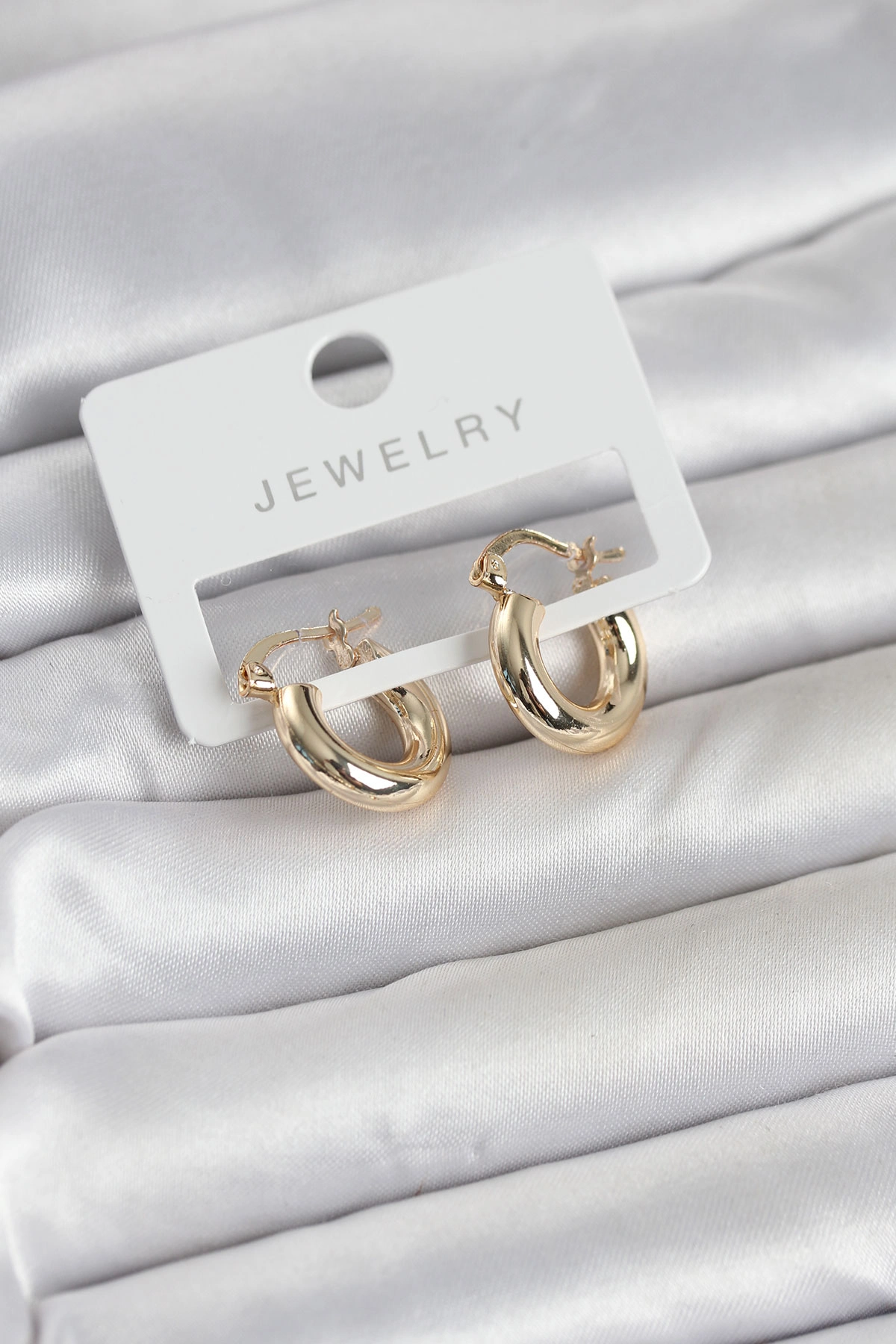 Şık Gold Renk Pirinç Halka 15 mm Kadın Küpe