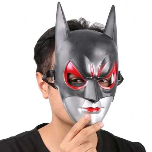 Siyah Batman Maske Kırmızı Göz Detaylı 28x17 cm