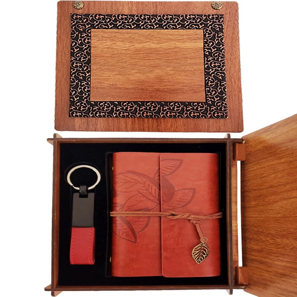 Şık Deri Defter ve Anahtarlık Seti Ahşap Kutuda 14x10 cm