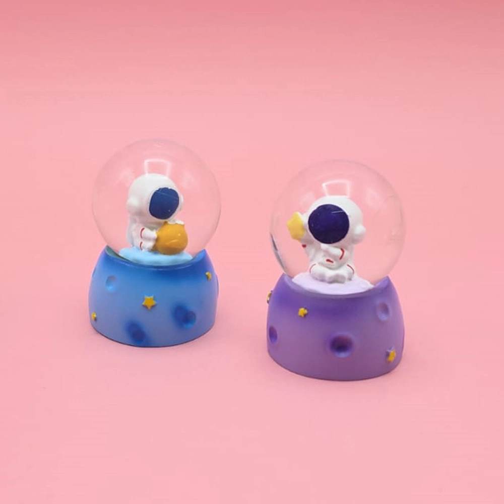 Sevimli Işıklı Astronot Kar Küresi 7x4 cm