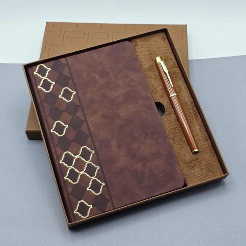 Şık Tasarımlı Defter Kalem Seti 1 Adet Hediye
